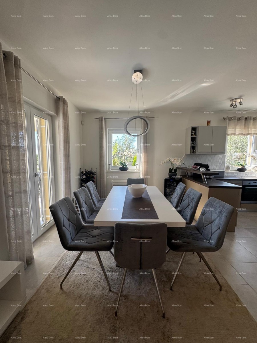 Sale - Modern duplex house with two separate residential units, Medulin! 47