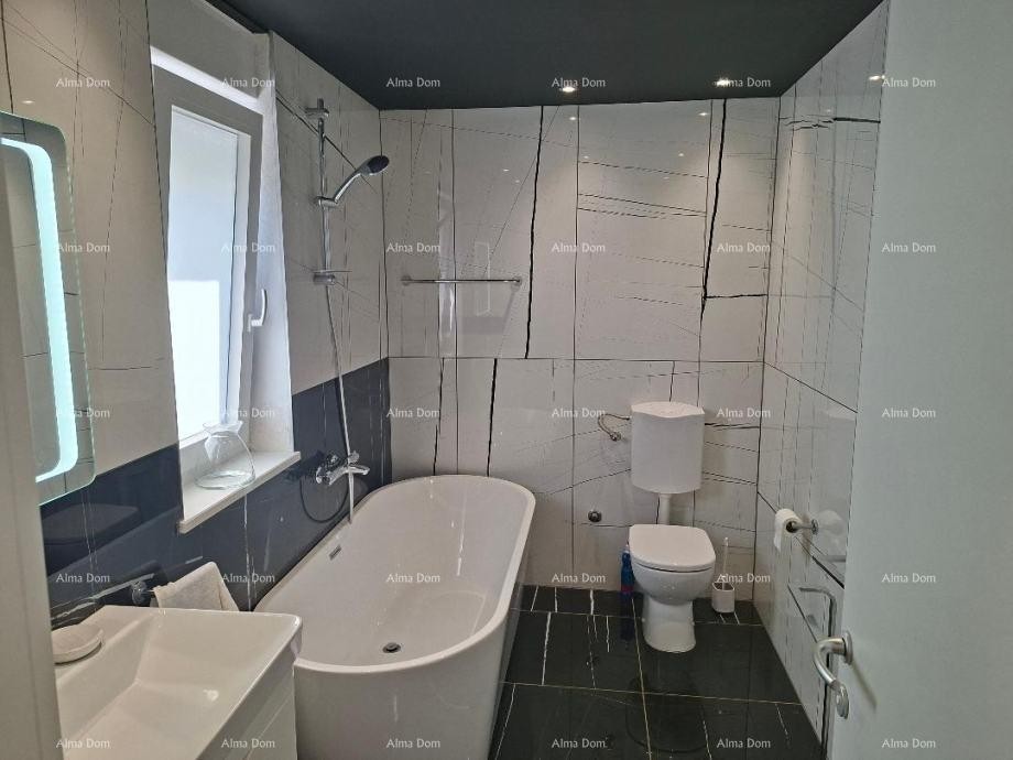 Apartment 136 m2 on three levels with garden – surroundings of Poreč 10