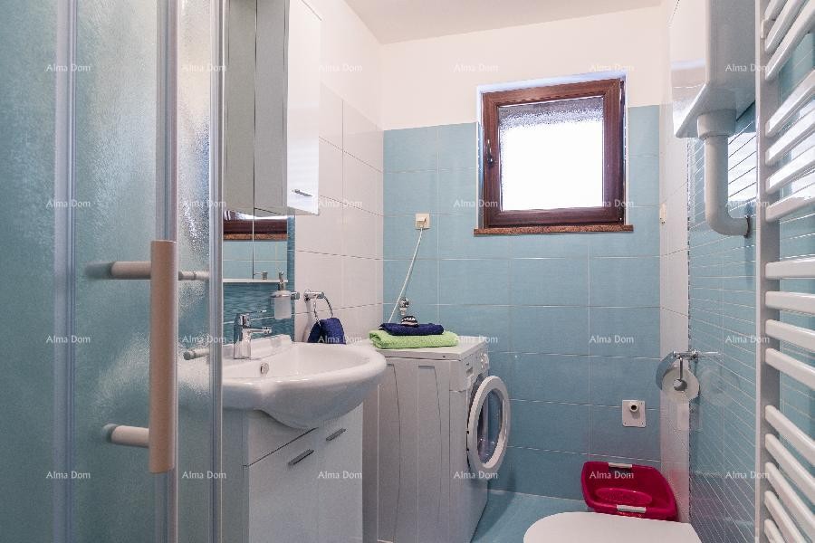 Valdebek. Samostoječa hiša s bazenom in jacuzzijem! Bližina centra mesta Pule. 34