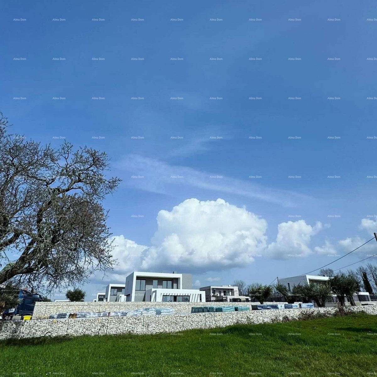 Prodaje se luksuzna vila sa bazenom, Svetvinčenat 1