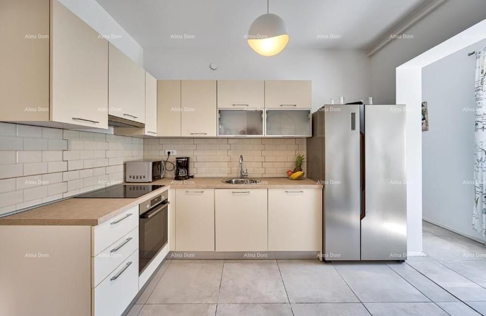 Prodaja kuće s bazenom i pogledom na more – Ližnjan 13