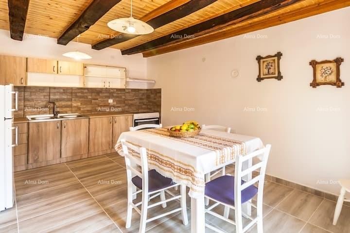 Prodaja - Prelijepa, renovirana istarska kuća u centru, Marčana! 7