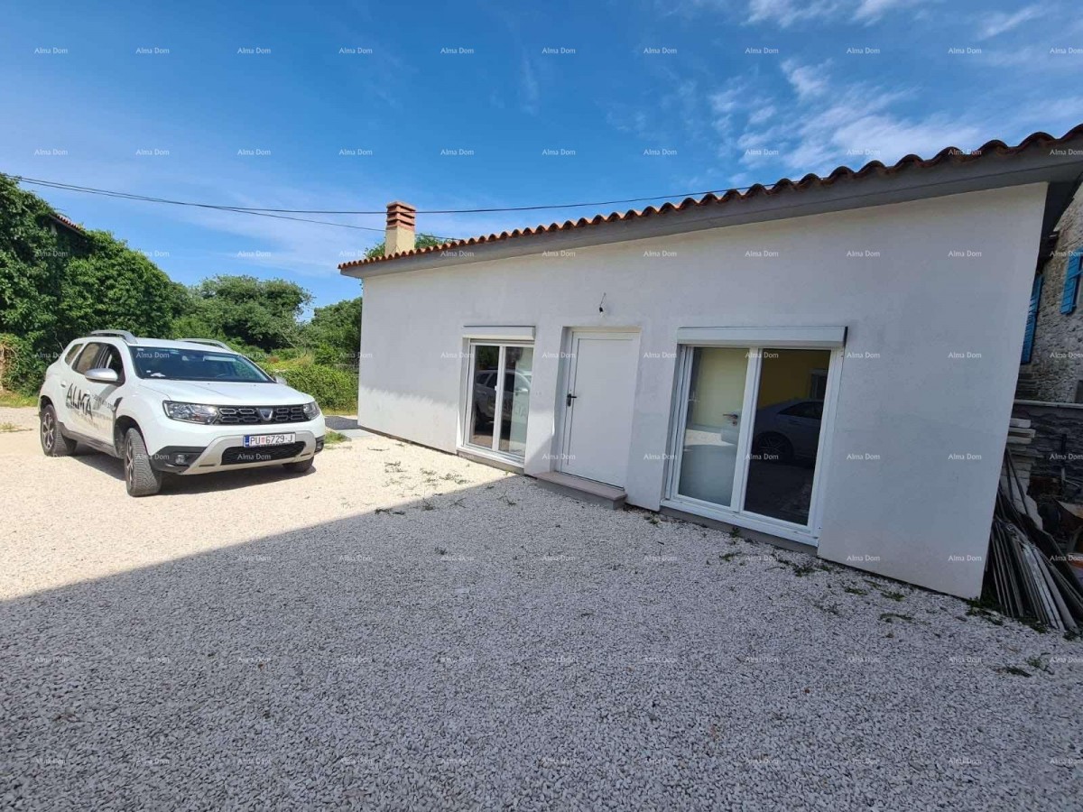 Renovated Stone House with Pool – Peaceful Village Near Svetvinčenat 25