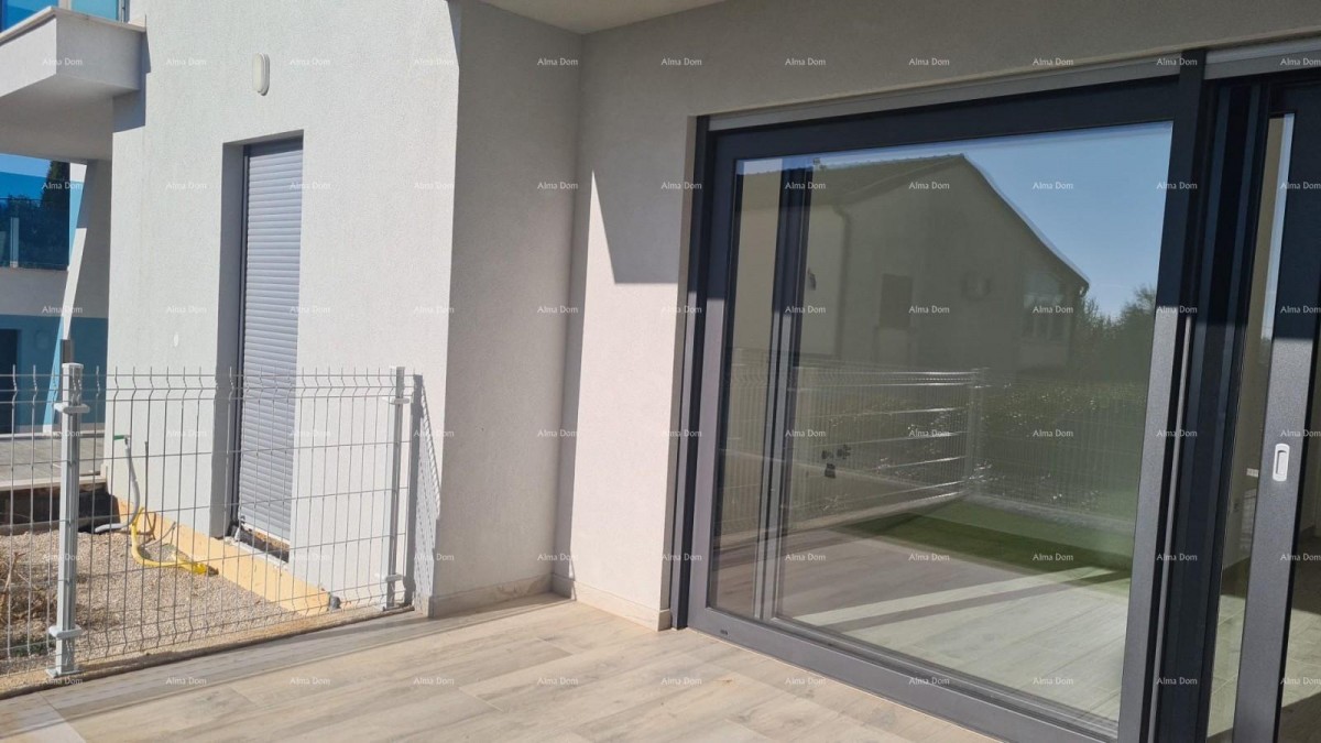 Moderen apartma v bloku D z dvema parkirnima mestoma, blizu Umaga! 11