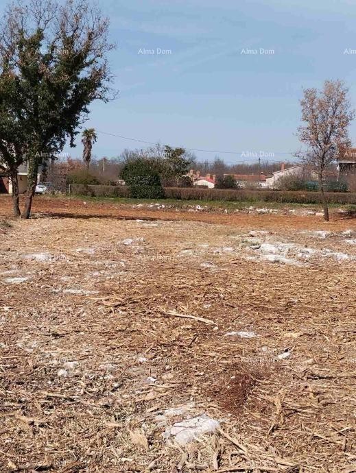 Land 2765 m² in a Quiet Location – Poreč 1