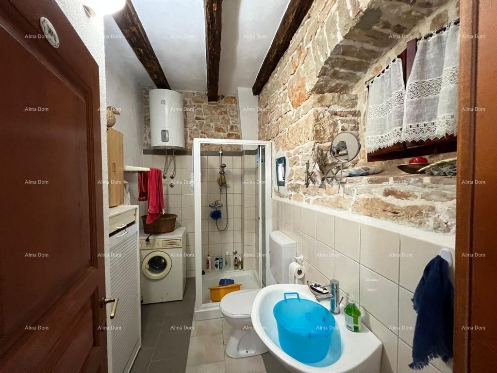 Beautiful stone House 10 km Poreč. 9