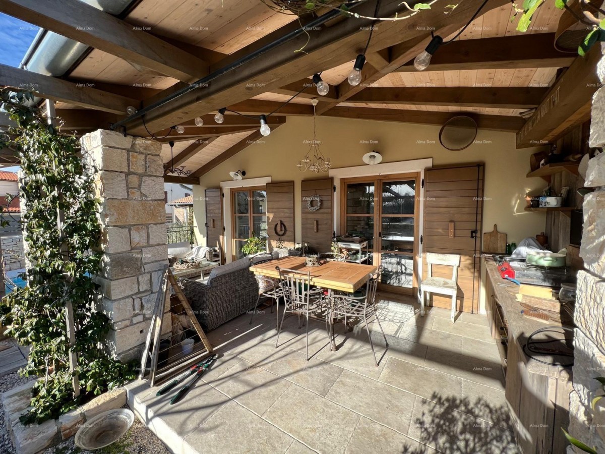 Prekrasna rustikalna kuća s bazenom i manjim dodatnim objektom-pool house, Svetvinčenat! 1