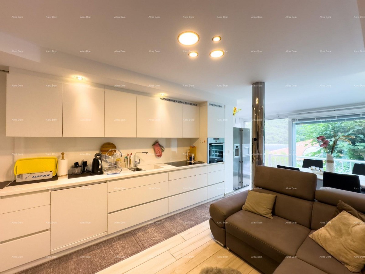 For sale: renovated apartment in Duga Uvala! 1