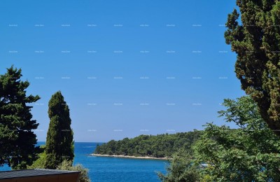 House for renovation with a large plot! Rovinj Porton Biondi.