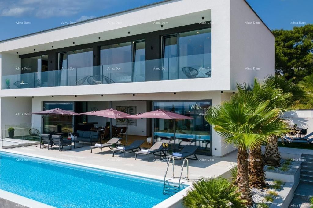 Villa moderna con vista panoramica sul mare a Medolino! 1