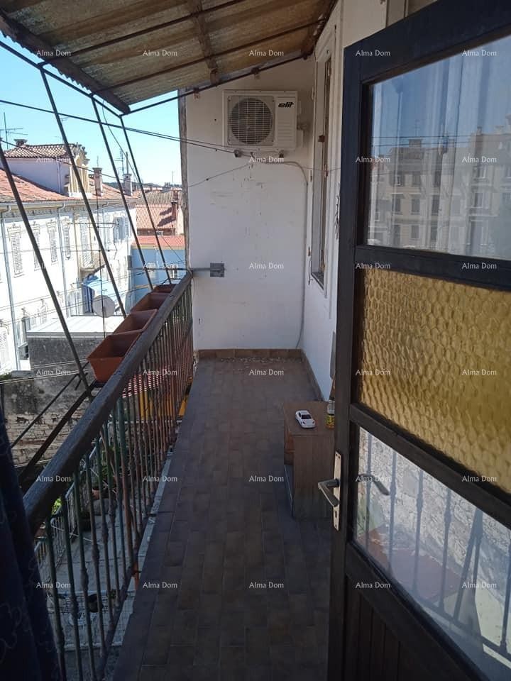 Продается квартира в центре Пулы 8