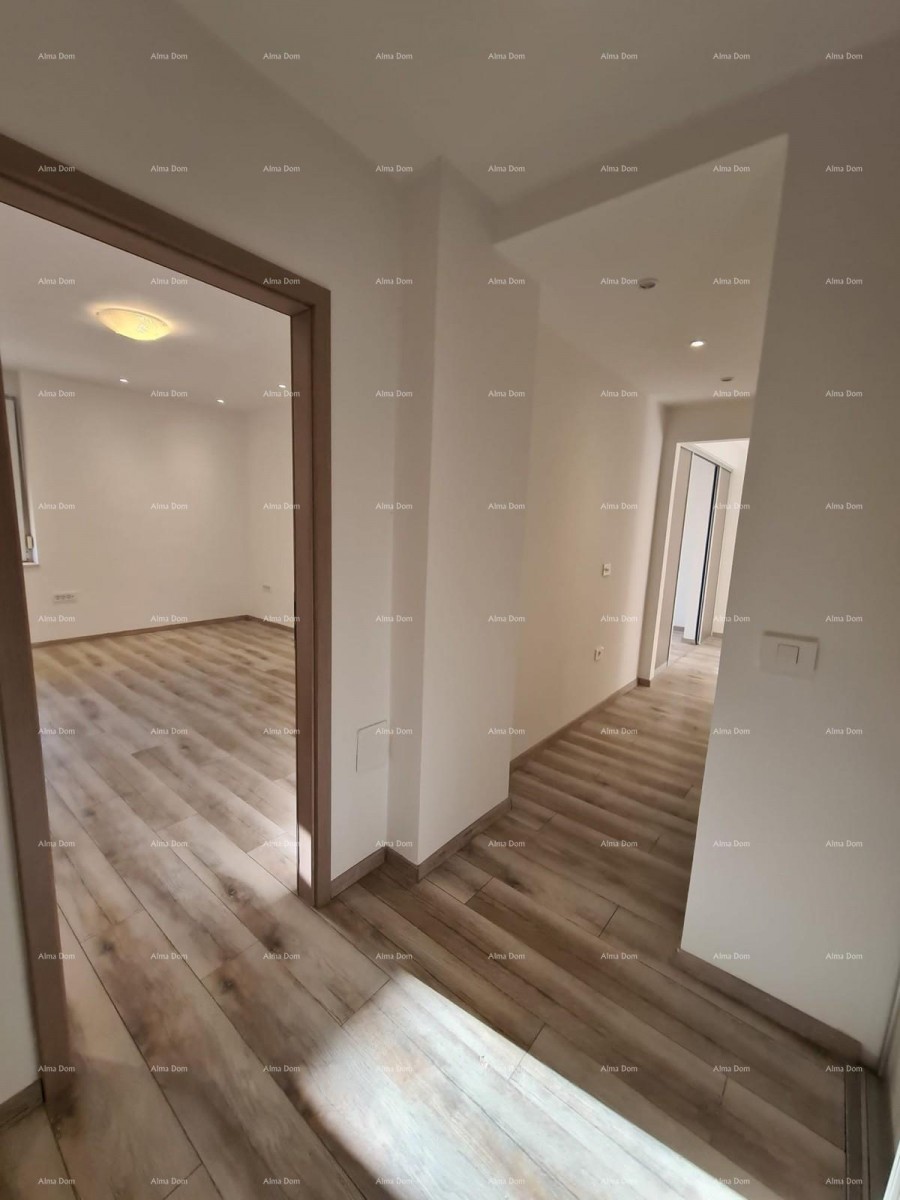 Пула – отремонтированная двухкомнатная квартира в центре, 72,83 м² 7