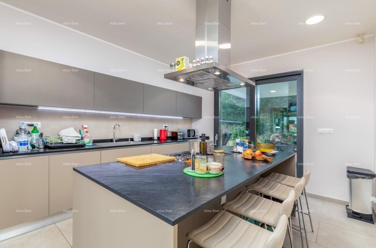 ФАЖАНА - Отдельно стоящая вилла премиум-класса, с бассейном, лифтом / в 100 м от Оливковой аллеи. 8