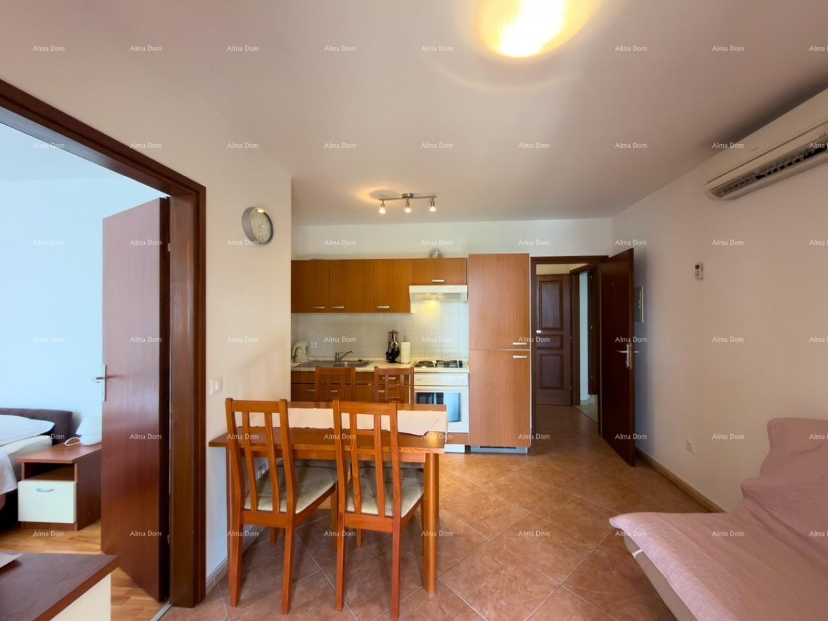 Novigrad, apartment in an attractive location with a pool. 16