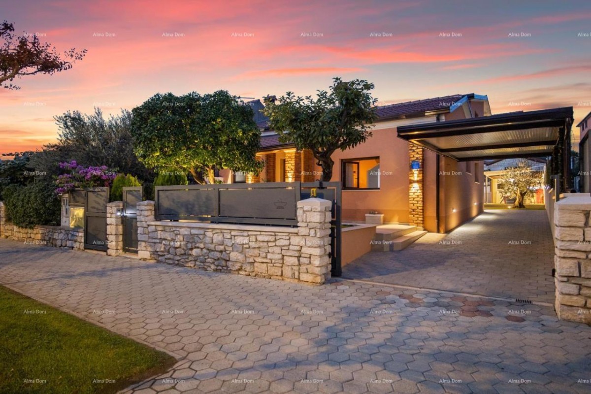 We are selling a beautiful villa in Rovinj. 6