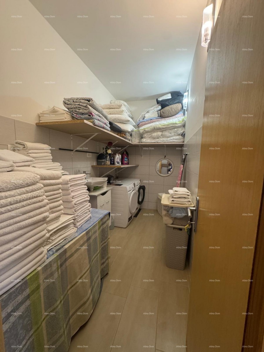 Sale - Modern duplex house with two separate residential units, Medulin! 24