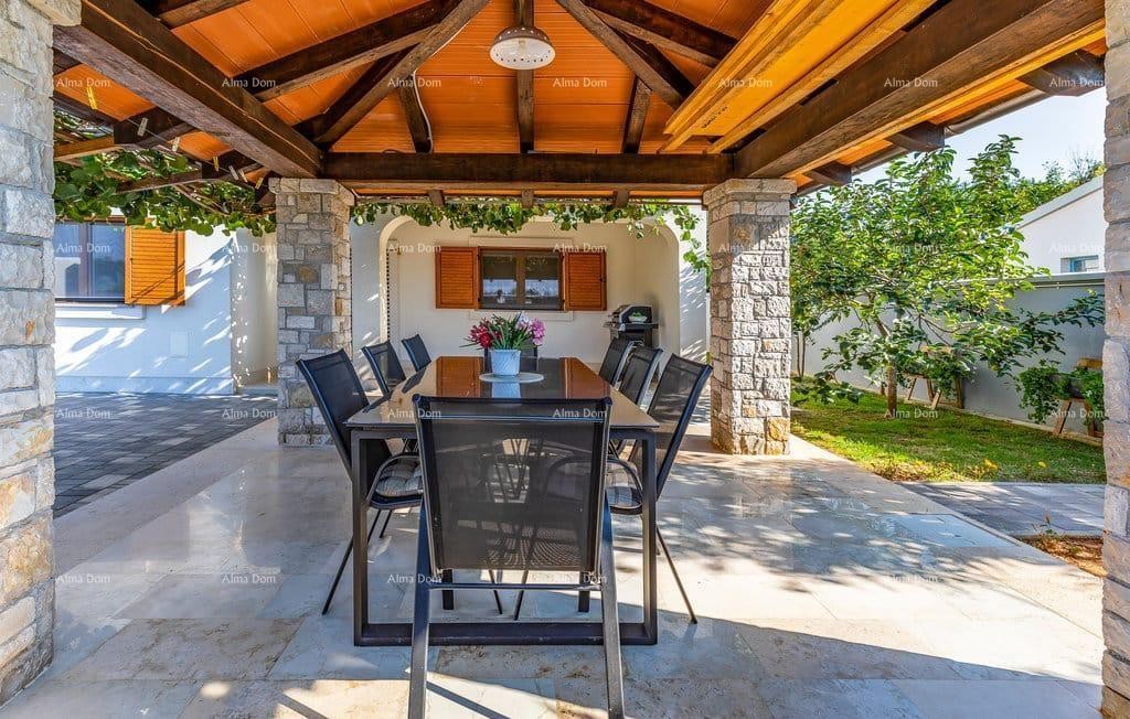 Продается дом в Медулине 3