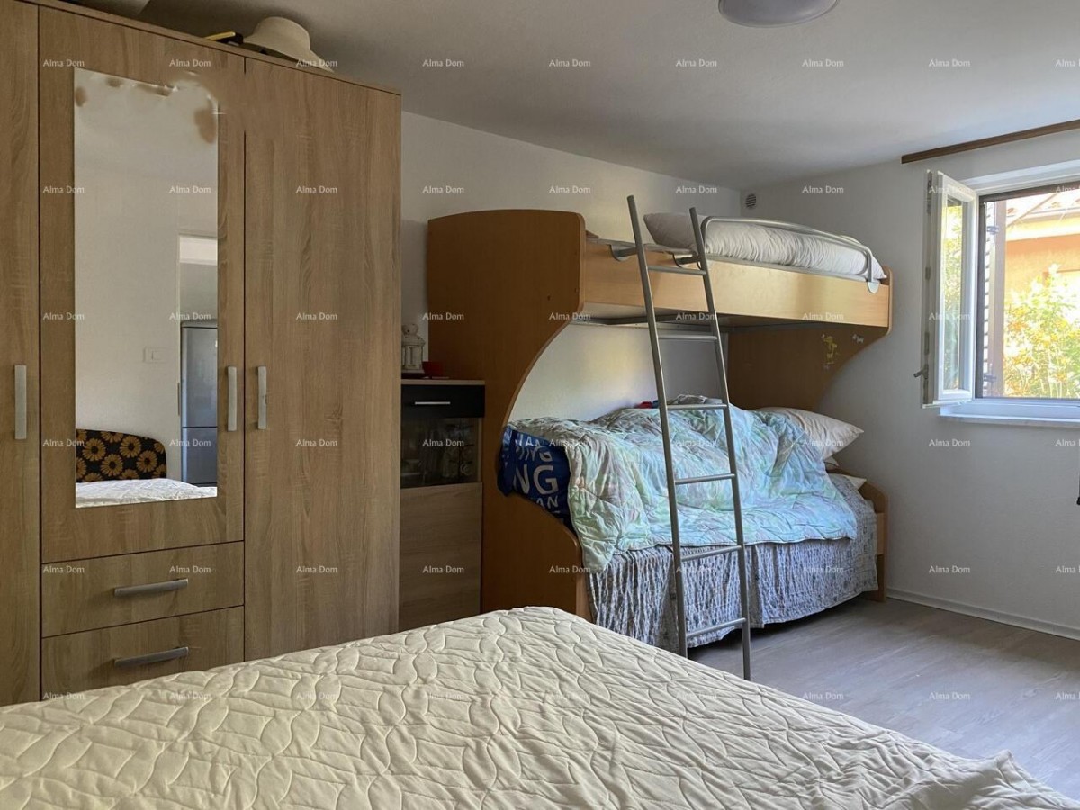 Umag, Crveni Vrh, hiša s tremi ločenimi apartmaji 15