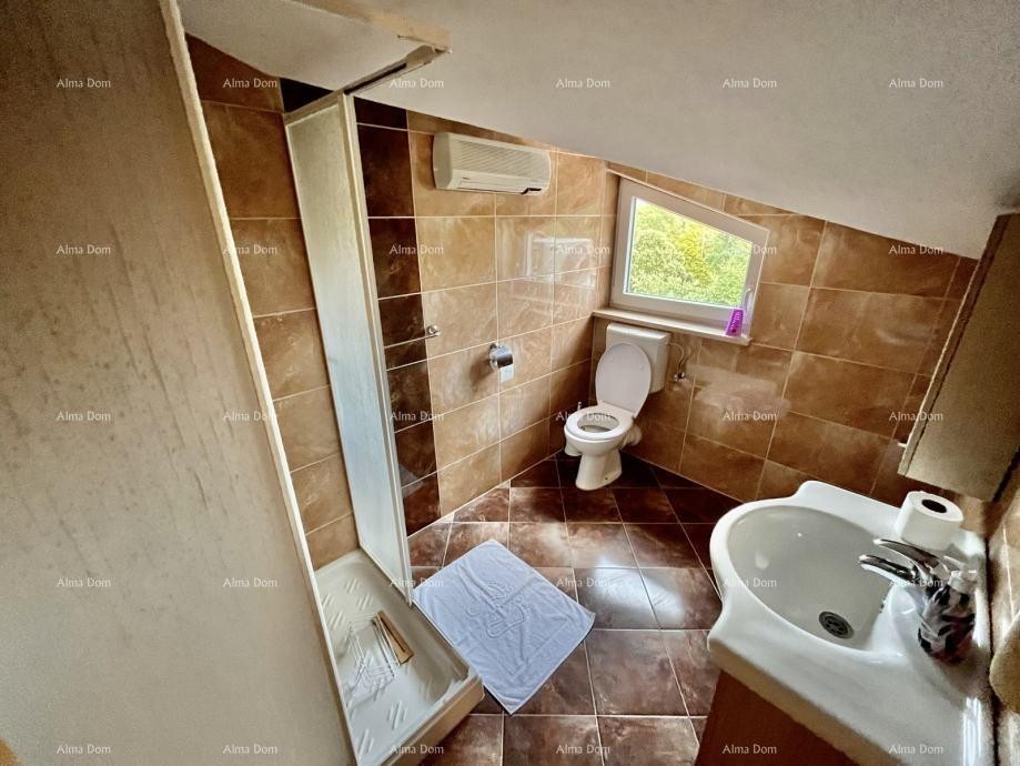 Prodaje se dvosoban, dvoetažni stan blizu Poreča Špadići – 82 m². 9