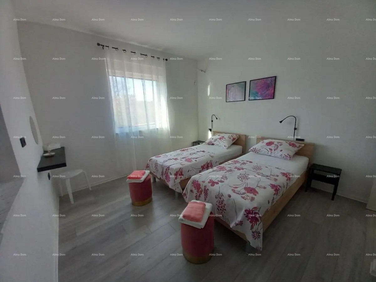 V okolici Marčane je naprodaj enonadstropna hiša z bazenom 21