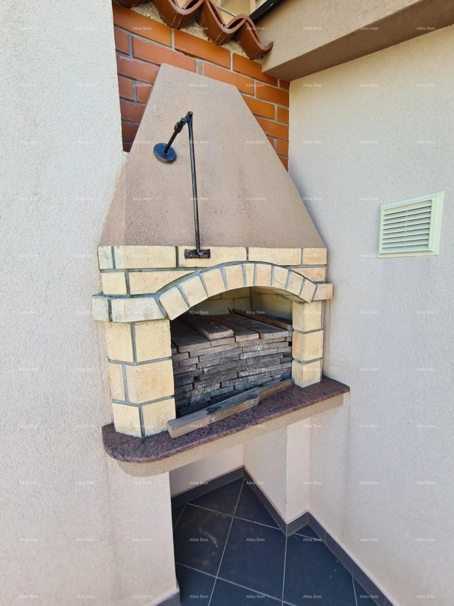 Трехэтажная квартира с террасой на крыше! 100 метров до моря. 40