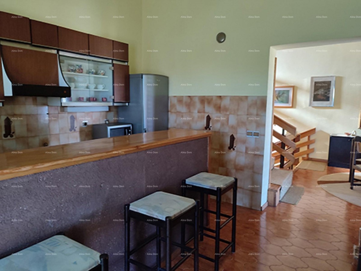 PULA – Škatari, family detached house with a large yard 6