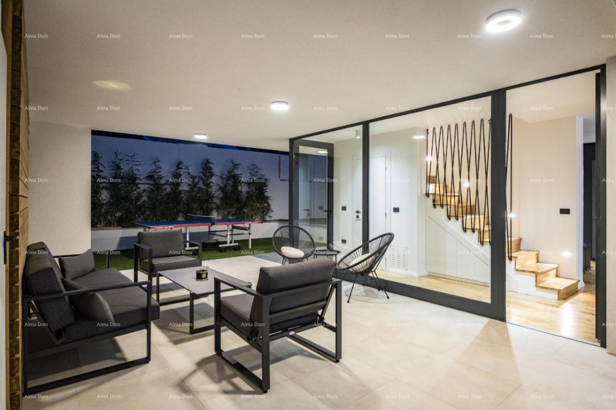 Medulin! Moderna vila. 13