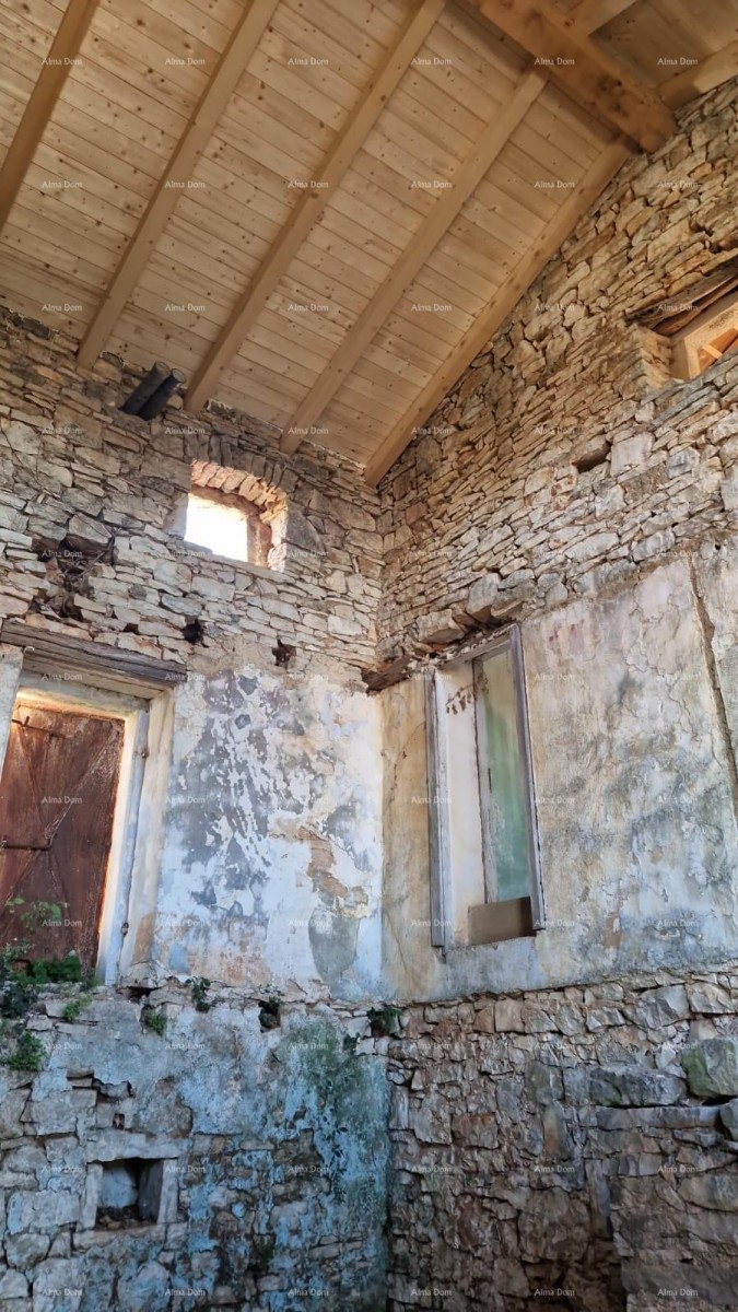 Marčana okolica, Istarsko imanje z več kamnitimi hišami 2