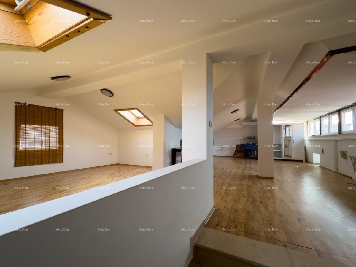 Продается   отремонтированный дом с видом на море, Медулин! 24