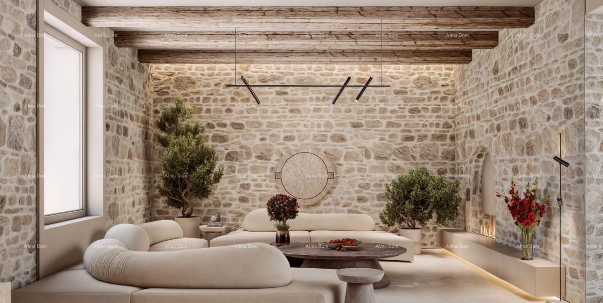 Kamena dalmatinska villa u staroj jezgri- idealna investicijska prilika- Supetar! 3