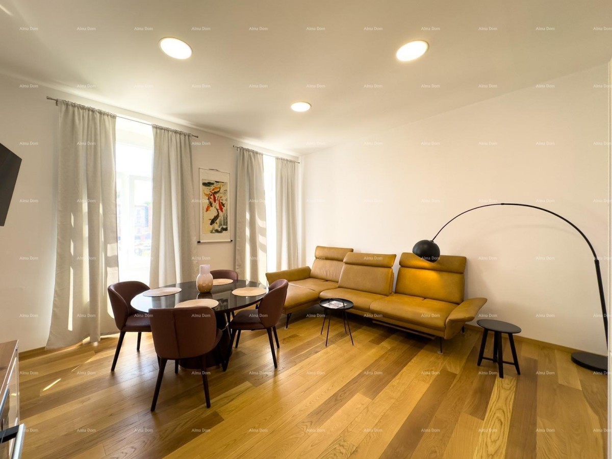 Bellissimo appartamento ristrutturato in pieno centro, sul mercato cittadino 9