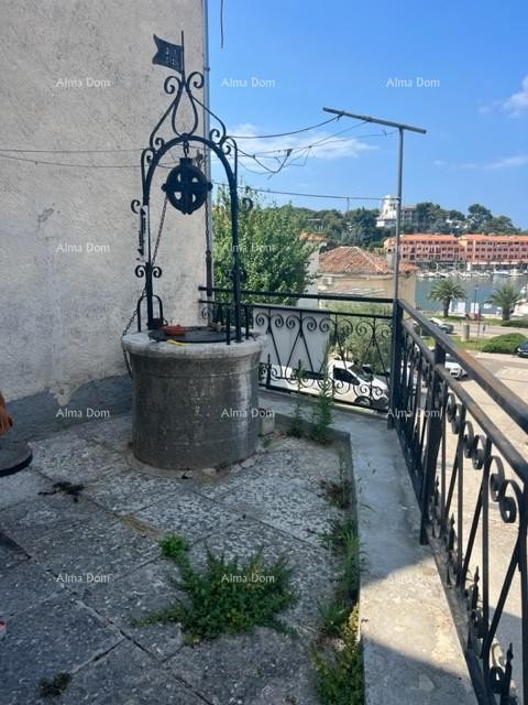 Šarmantna hiša v Vrsarju z možnostjo prenove blizu obale 13