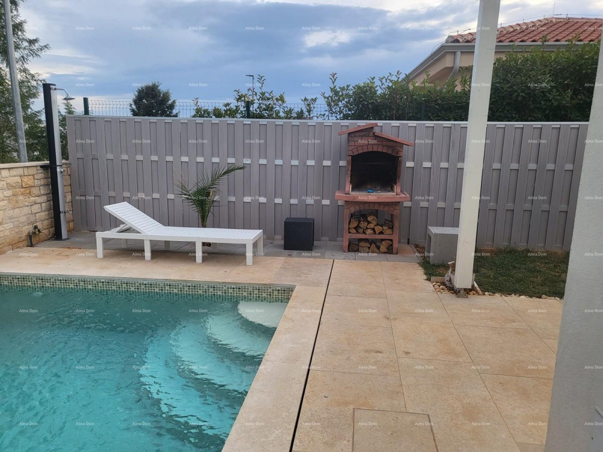 Cittanova, casa a un piano con piscina 12