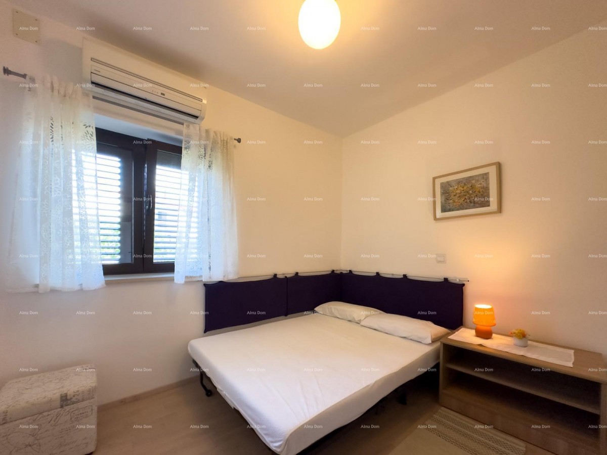 Beautiful house with a pool in Pula, ideal for a family or investment. 34