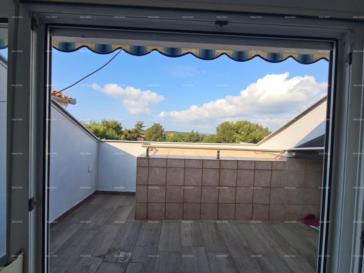 Excellent opportunity! Apartment for sale in a prime location, Medulin! Just a five-minute leisurely walk to the sea and beaches. Immediate proximity to the campsite. 2