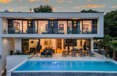 Moderne Villa mit Panoramablick auf das Meer in Medulin!