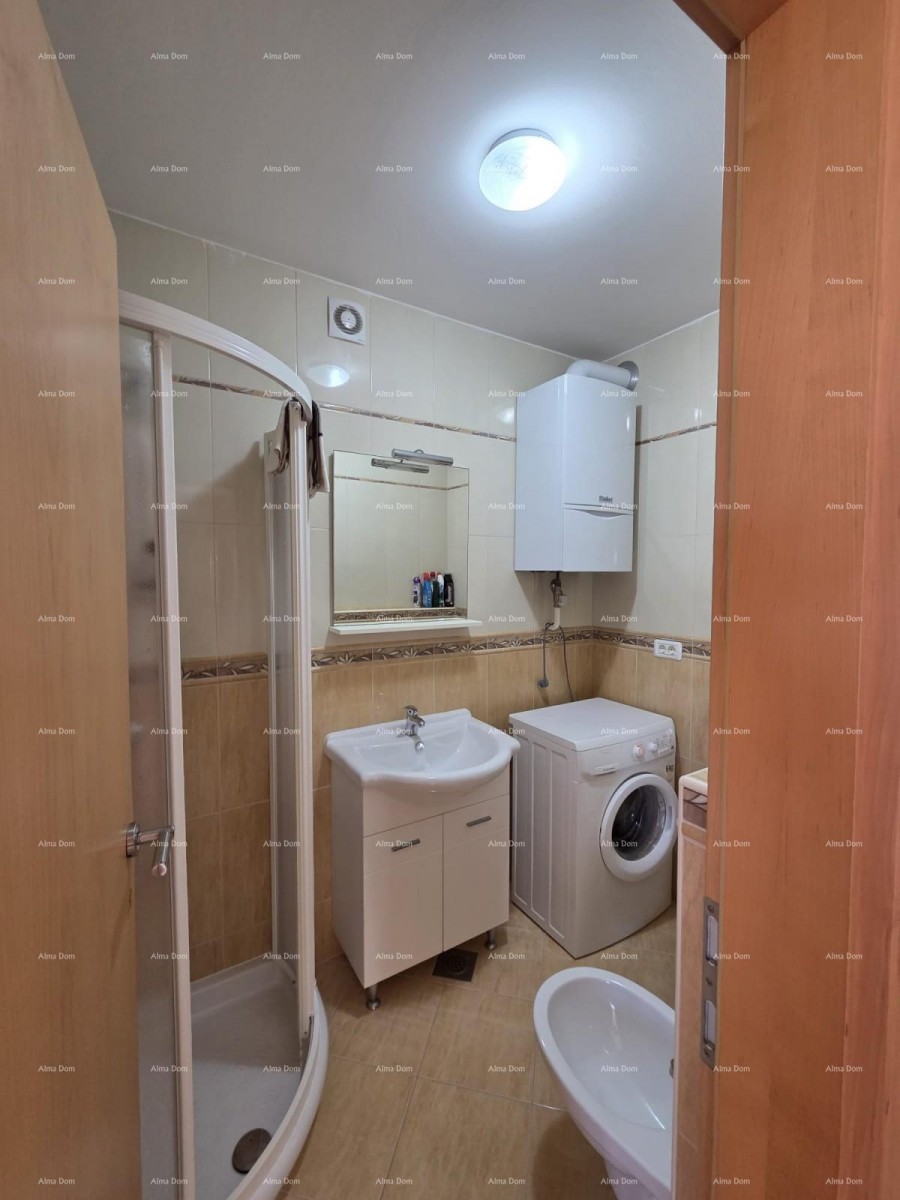 Prodaje se šarmantan stan 60 m²,  Duga Uvala, pogled na more 12
