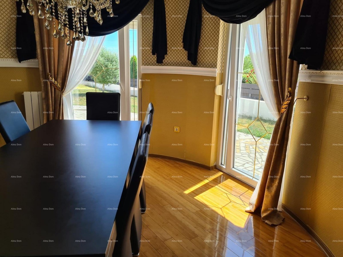 Na prodaju hiša s bazenom – Valtura 11