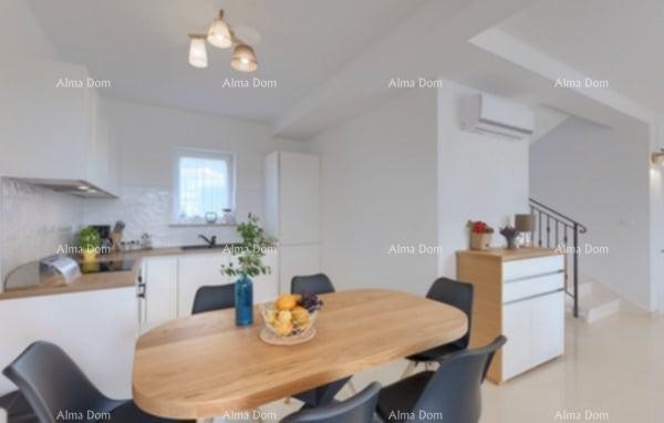 Trget – Prelijepa kuća s panoramskim pogledom na more 11