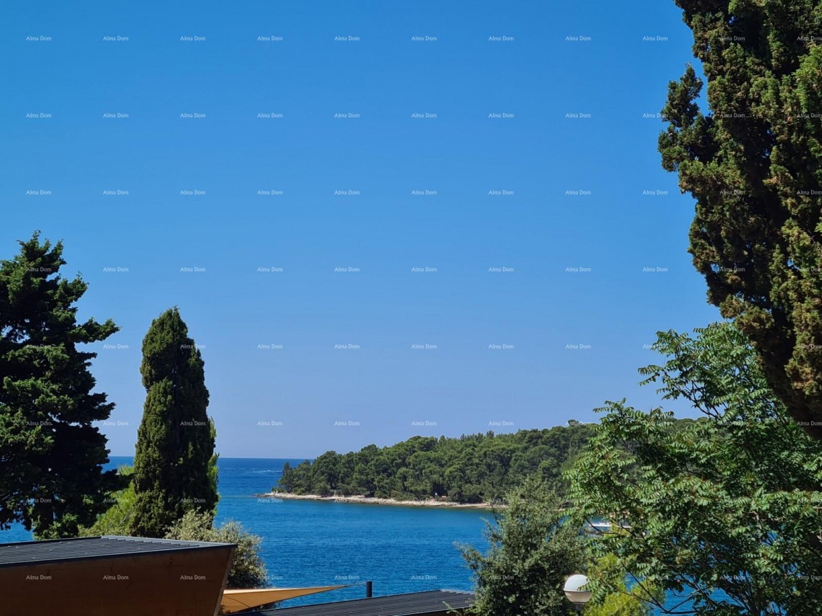 Kuća za adaptaciju sa velikom parcelom!  Rovinj Porton Biondi. 1