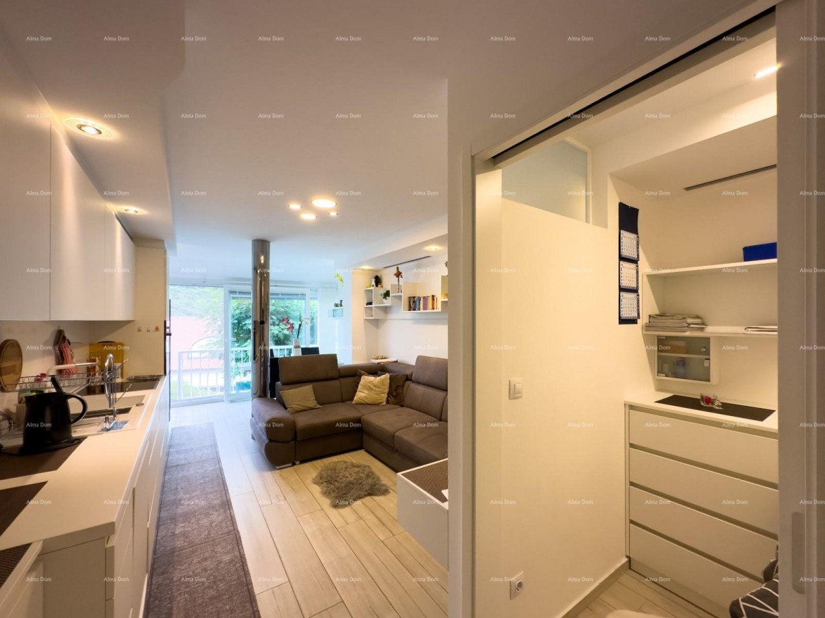 Prodajemo renoviran stan v Dugi Uvali! 10