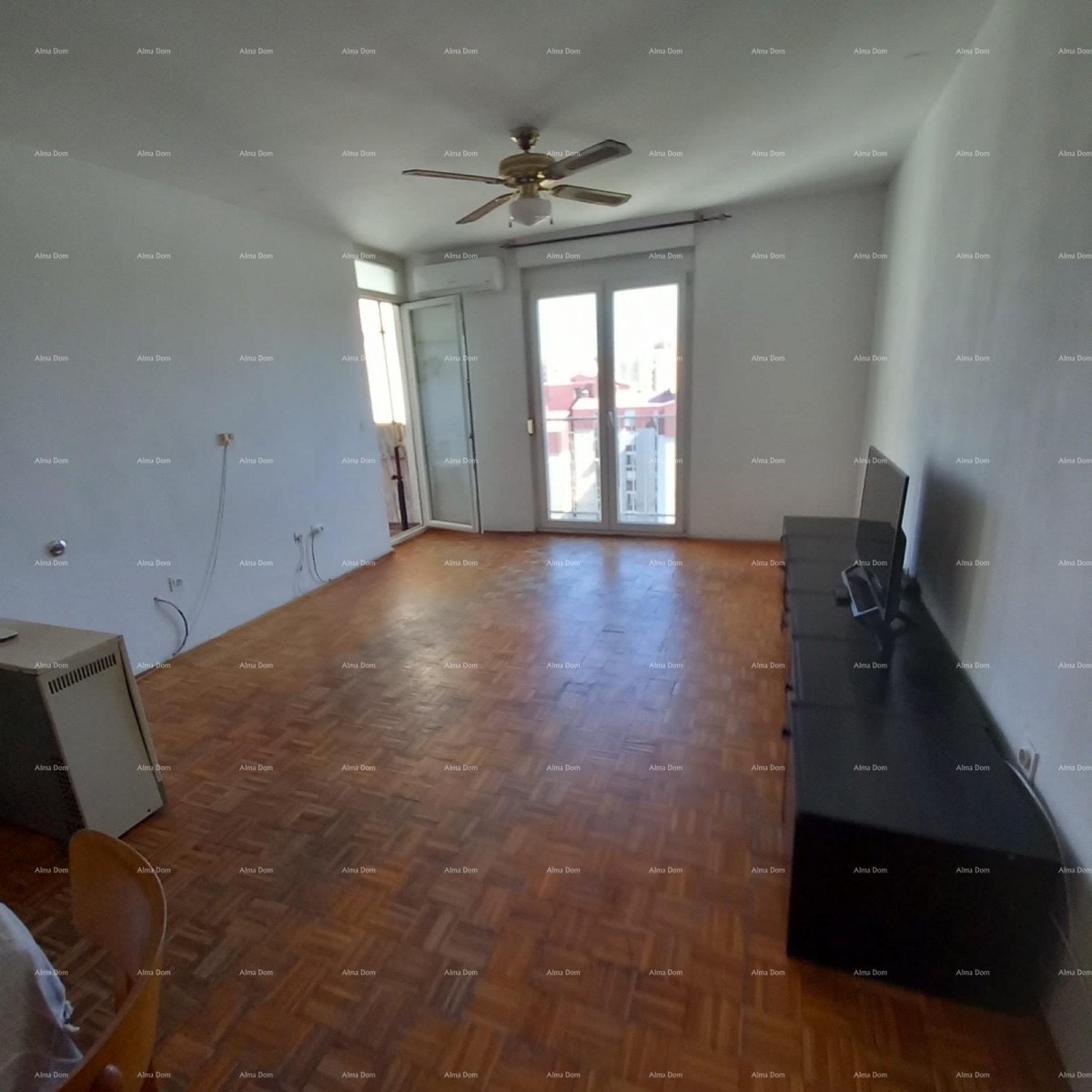 Prodaje se stan u Puli – 68 m² KOPARSKA ULICA. 4