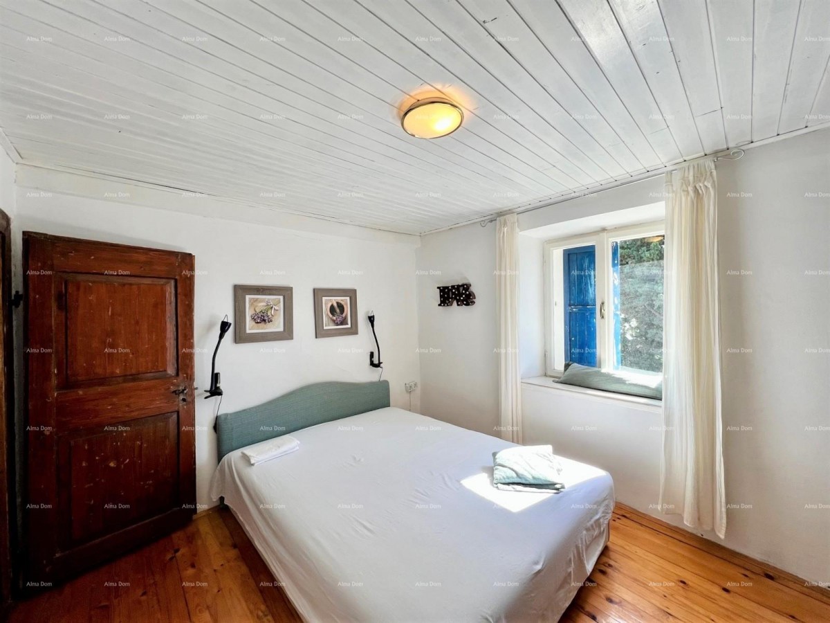 Продается квартира в центре Пулы с видом на собор и море. 8