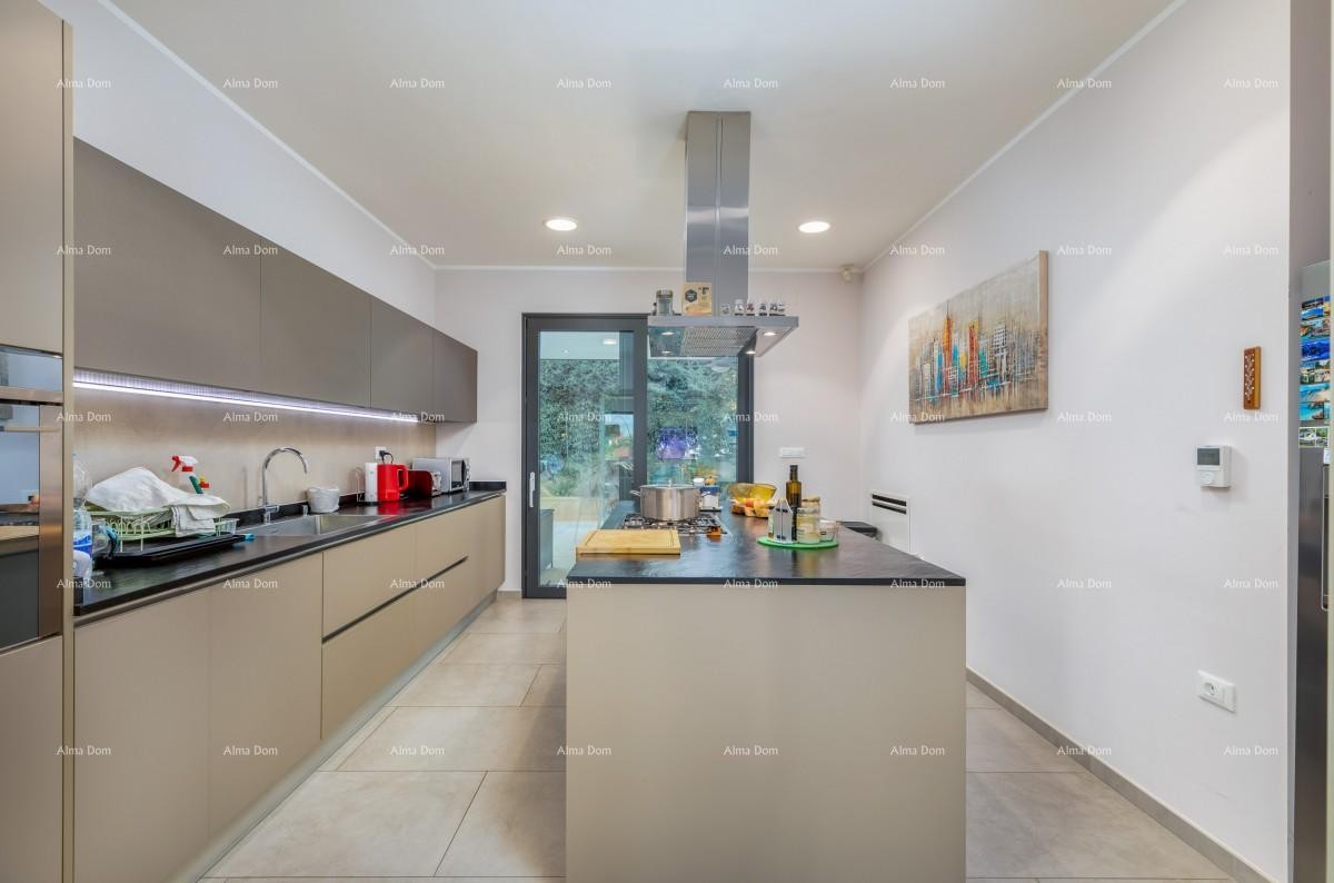 ФАЖАНА - Отдельно стоящая вилла премиум-класса, с бассейном, лифтом / в 100 м от Оливковой аллеи. 7