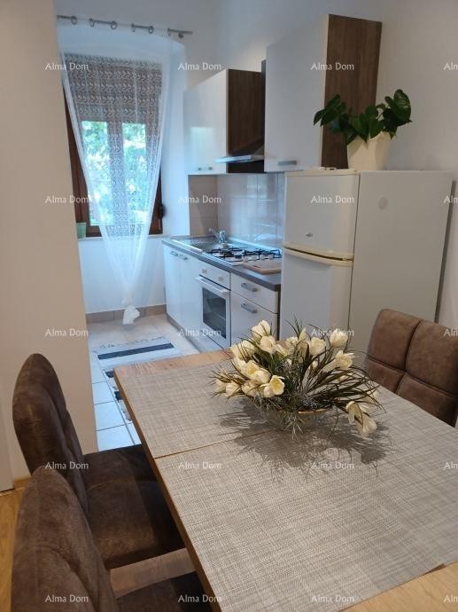 Pula, 2-sobni apartma v centru, 31 m² + terasa in vrt 10