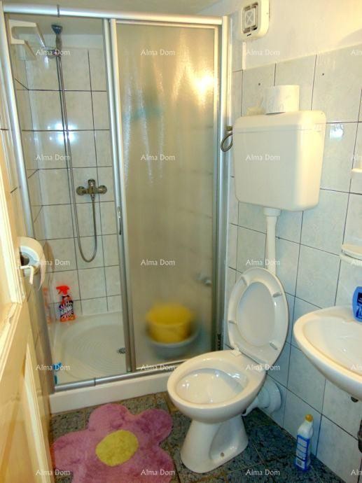 Casa spaziosa a Marčana con tre piani e giardino in vendita. 10