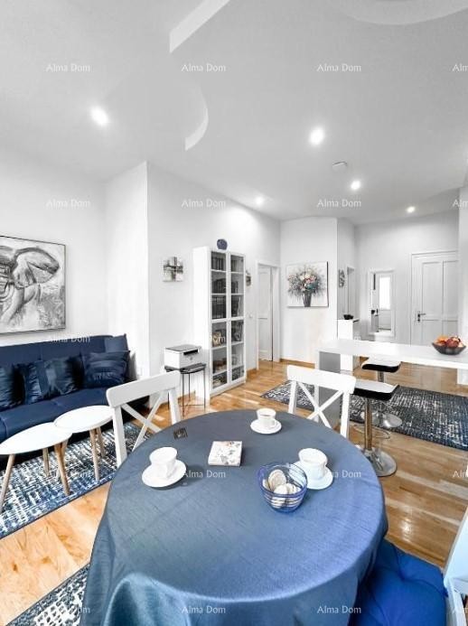 Luksuzan stan u srcu Pule – 122 m². Pješačka zona. 4