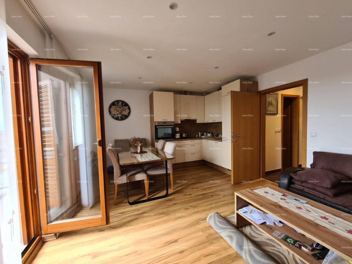 KUĆA SA TRI  APARTMANA,  MEDULIN 30