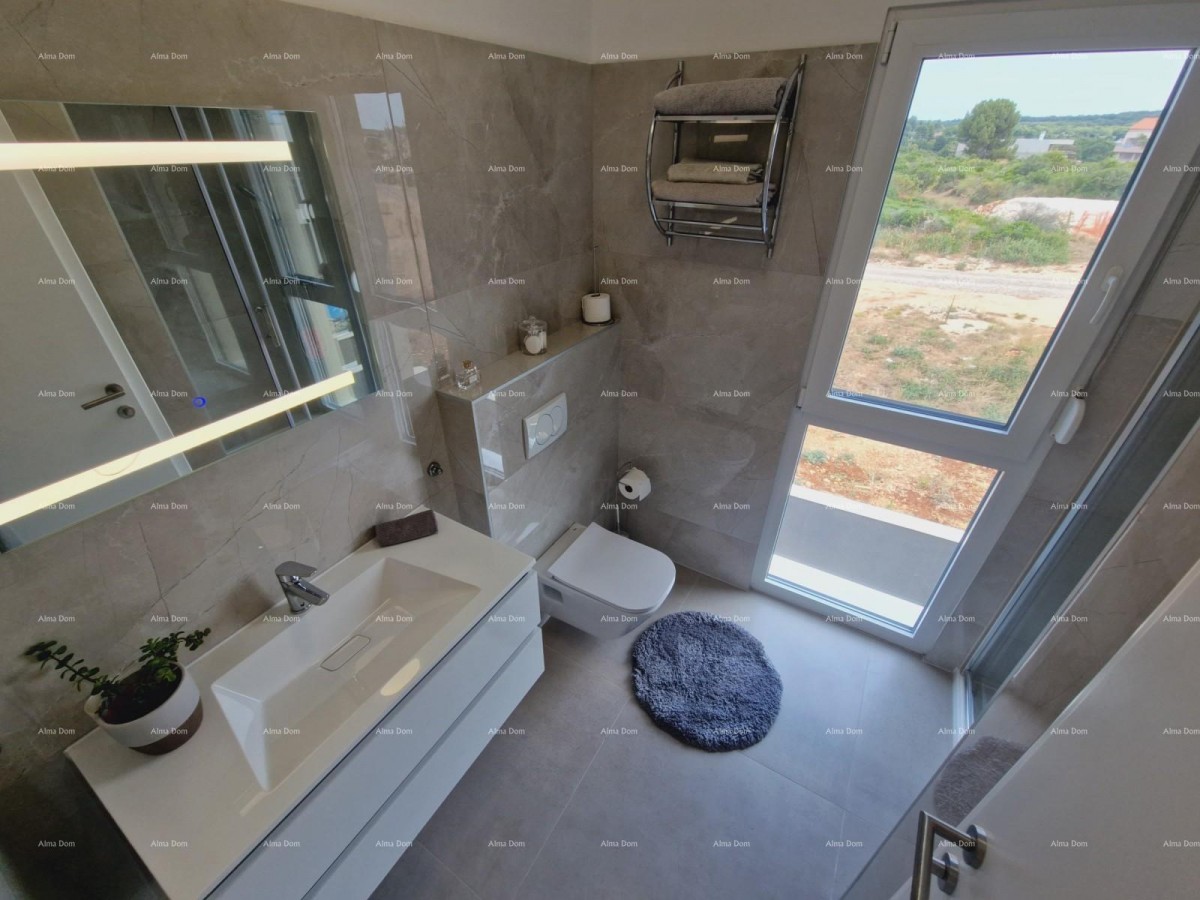 Prodaja luksuzne vile v Medulinu – 100 m od morja 13