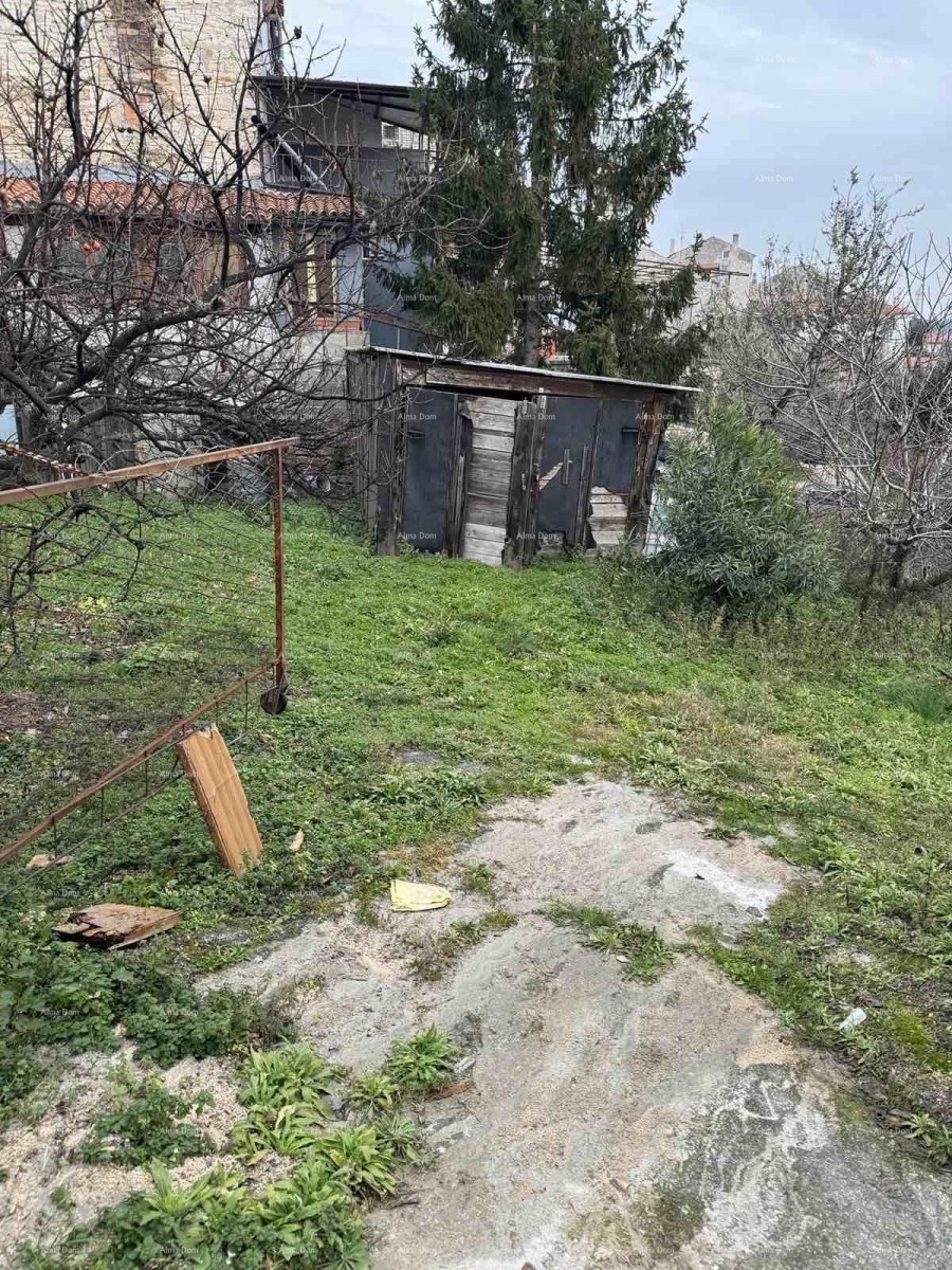 Prodamo hišo z dvoriščem v neposredni bližini centra, Buje! 27